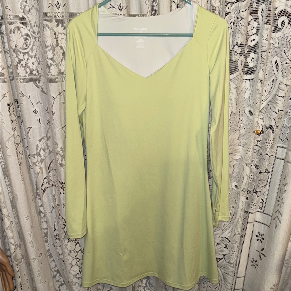 New athletic dress Suhk Asana NWT M